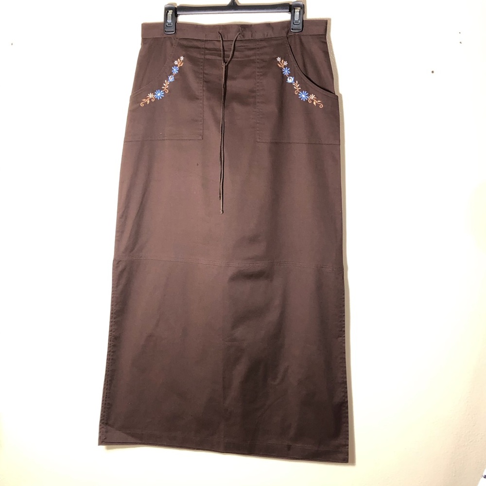 Embroidered Womens Straight Skirt - Picture 2 of 3